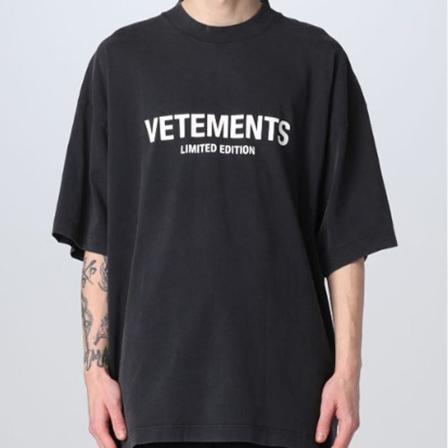 (국내배송) VETEMENTS 베트멍 리미티드 반팔티셔츠